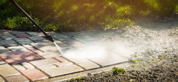 Best Pool Deck Cleaning  in Keasbey, NJ